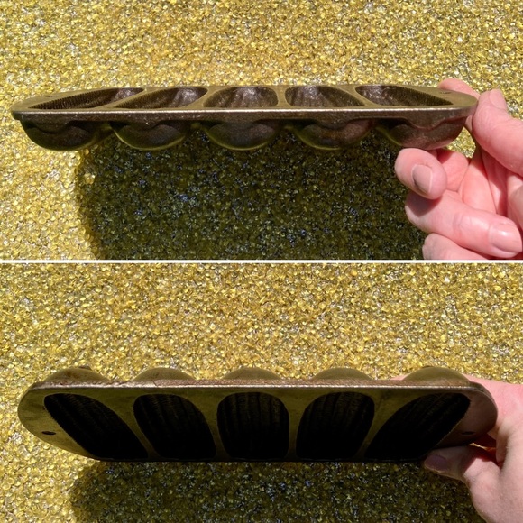 Cast Iron Cornbread Pan - Picture 10 of 10